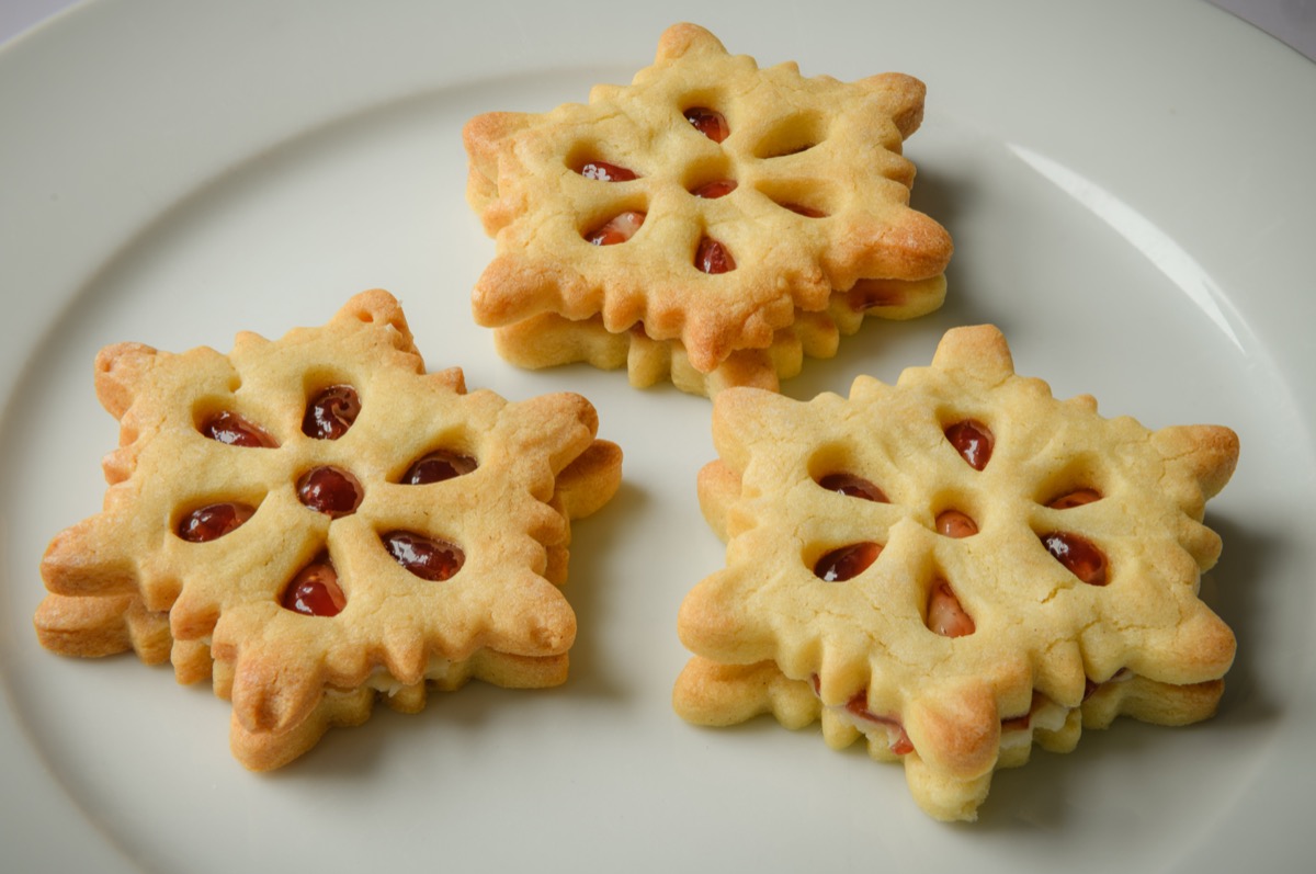 Chunky New York style cookies and filled sandwich biscuits